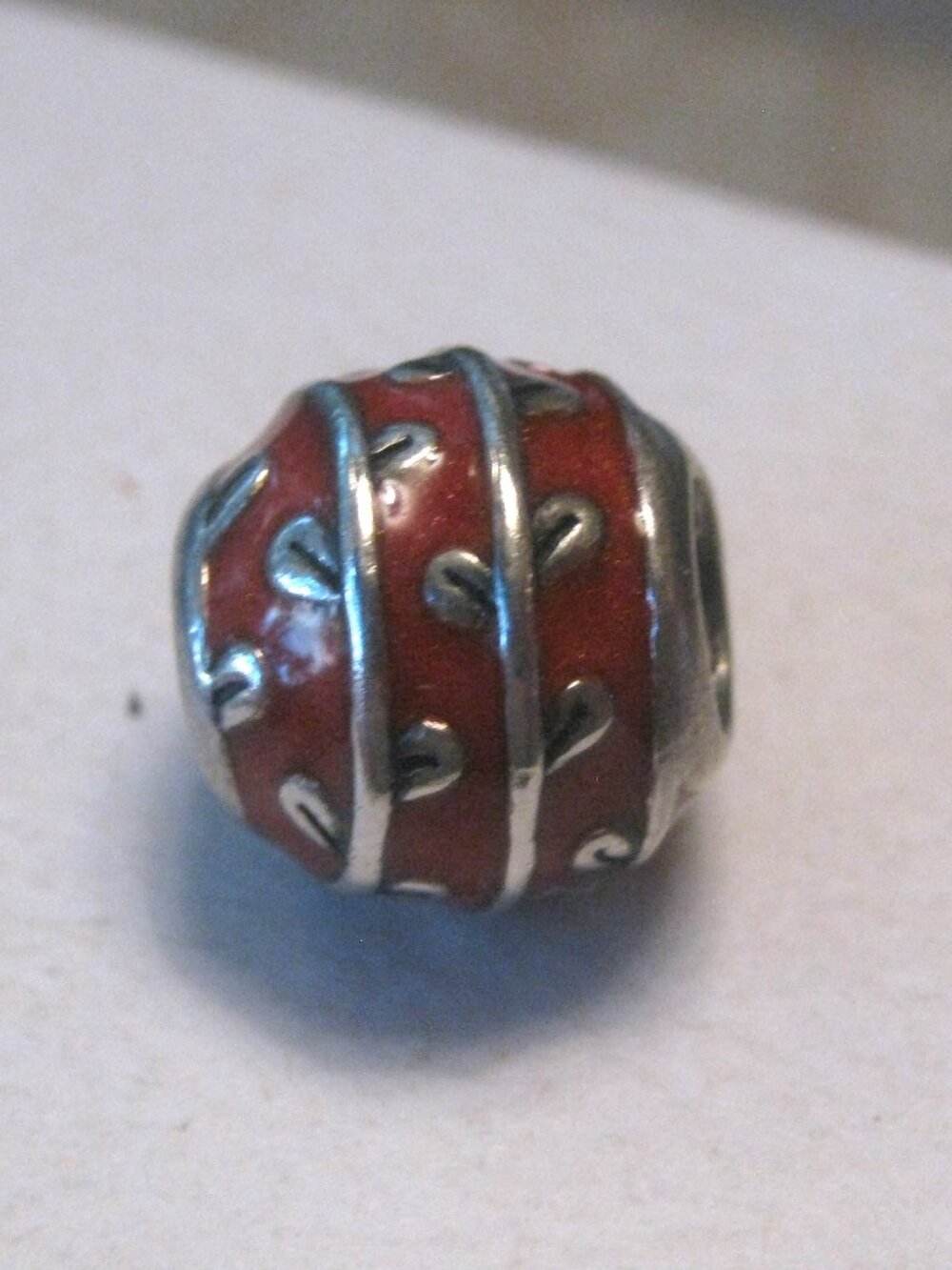 Authentic PANDORA Red Vines - 40$